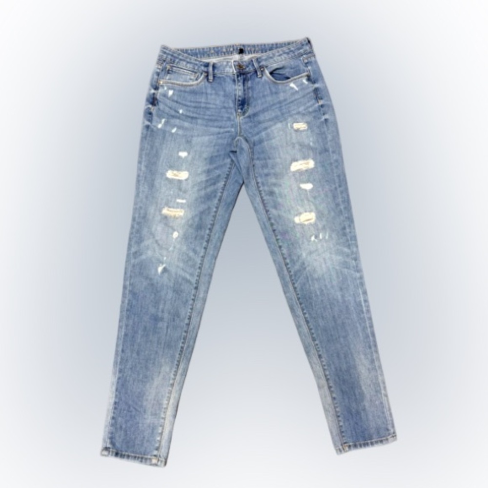 White House Black Market The Girlfriend Jeans, Ripped with Silver Chains Sz. 6L